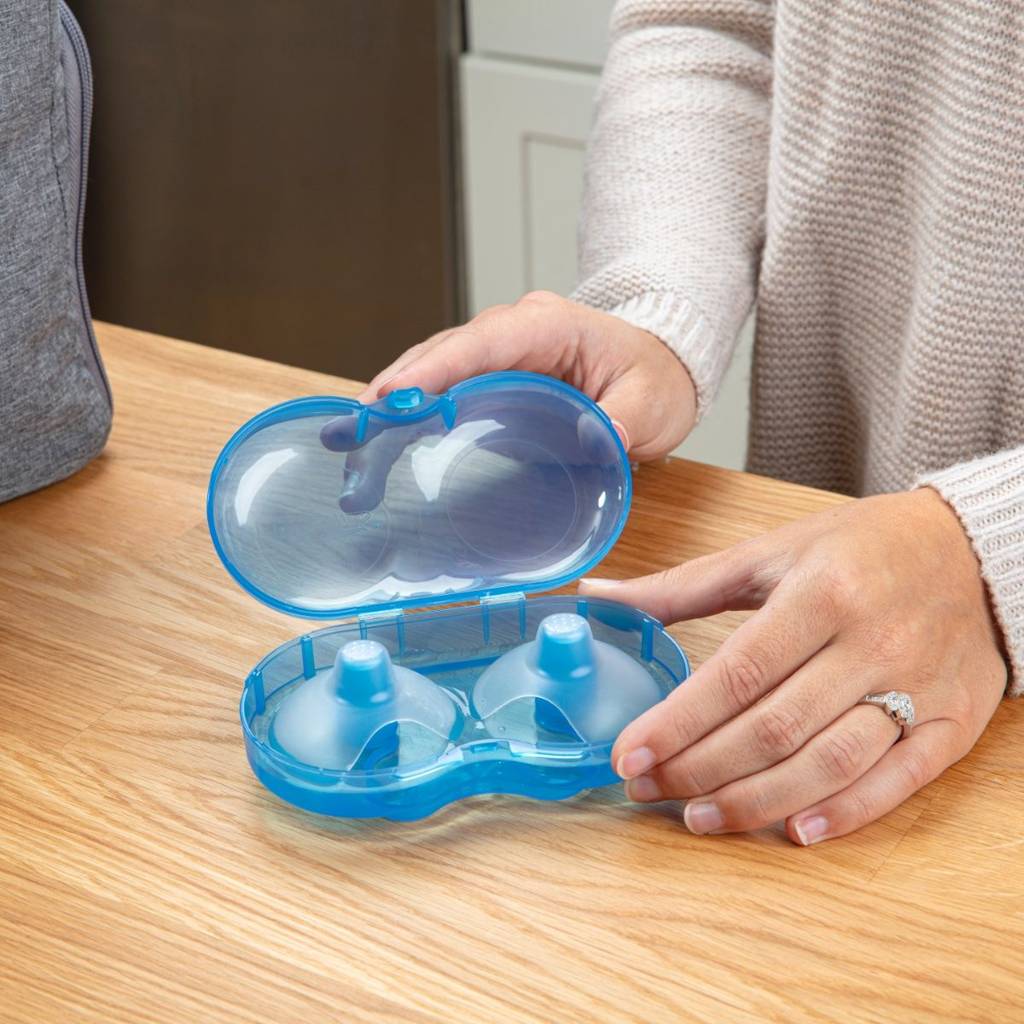 Nipple Shields with Case (2)