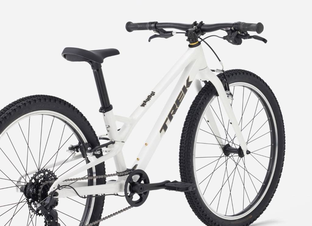 Wahoo Path 24" Crystal White
