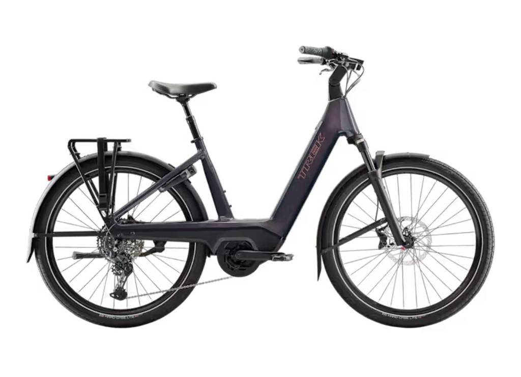 Forpöntun: Charter+ 5 R10 800Wh Lowstep