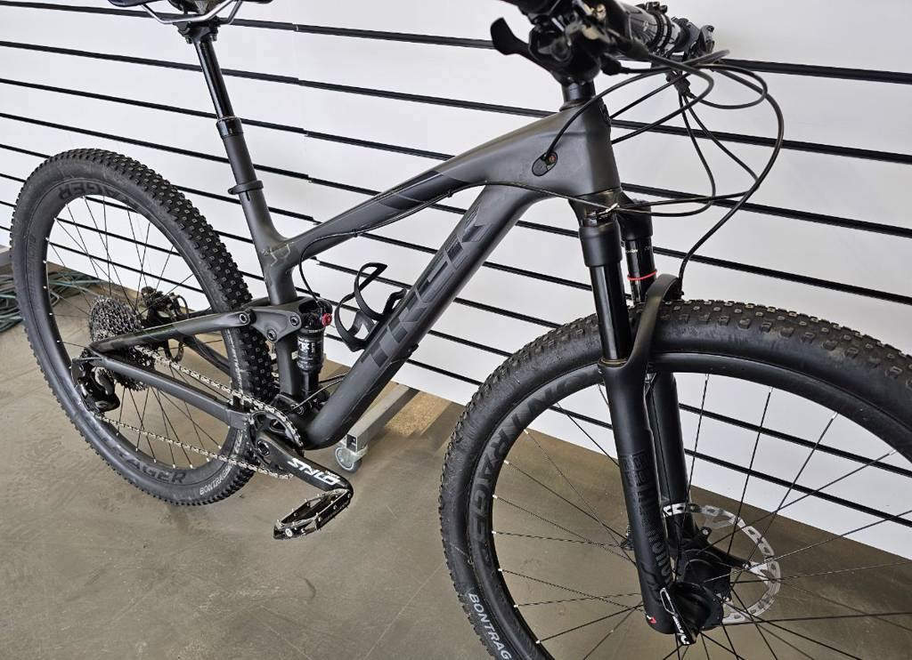 TREK Top Fuel 9.8 - 17.5"